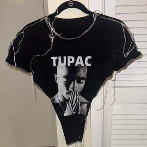 2Pac Tupac Shakur Praying Graphic T-Shirt Black